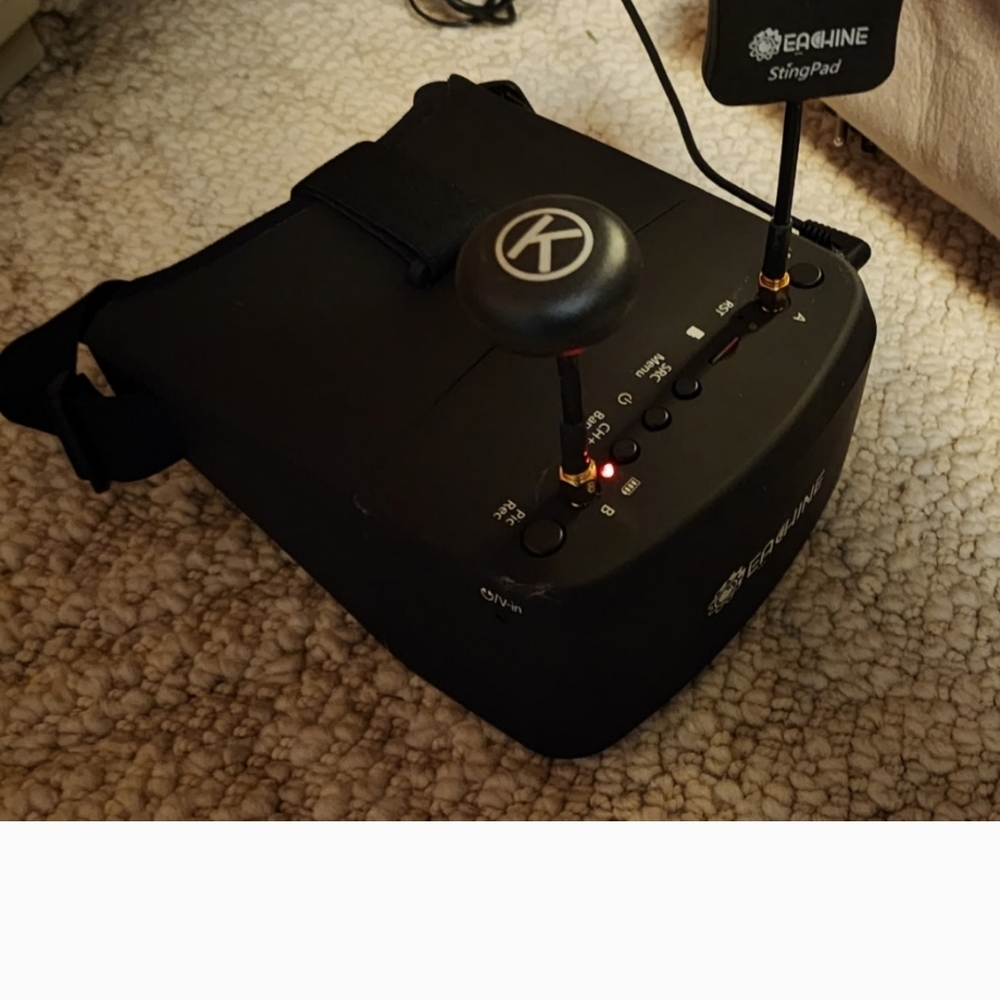 Eachine FPV Goggles with Antenna